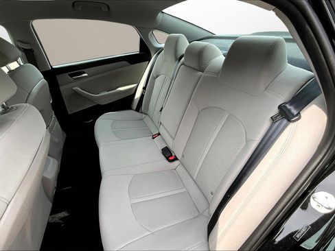 Used 2019 Hyundai Sonata ECO image 18