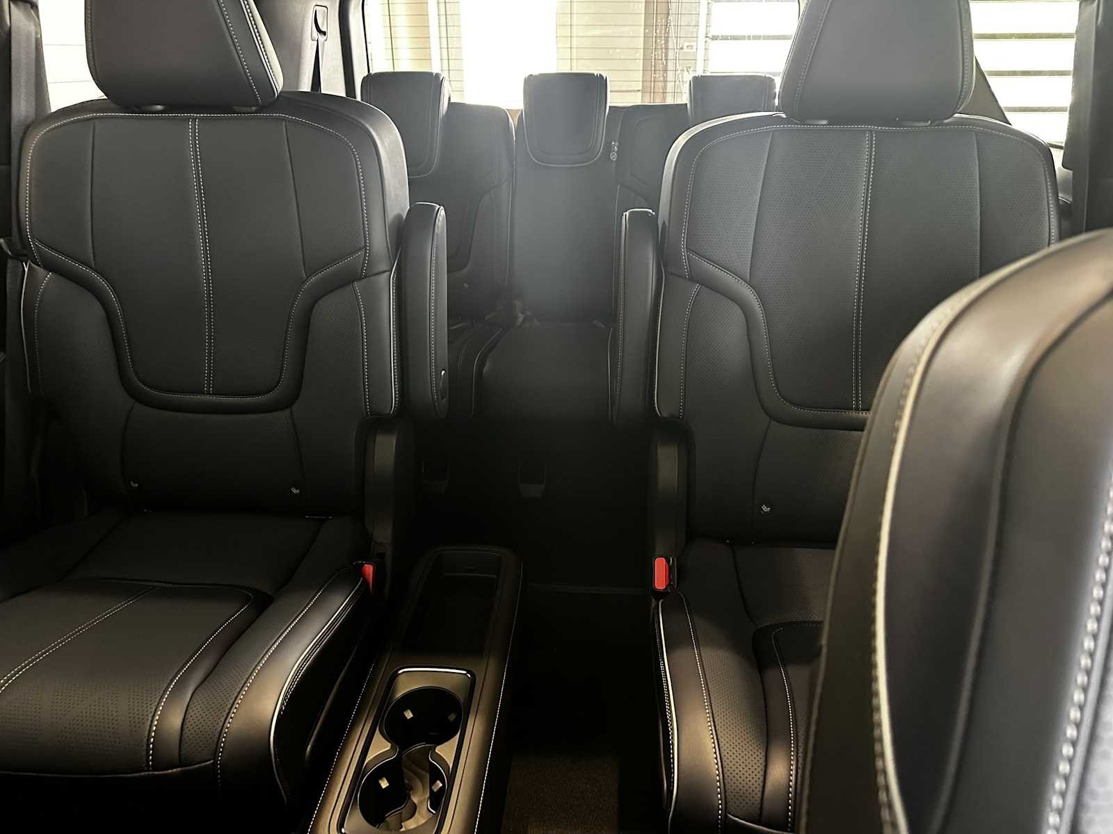 New 2027 INFINITI QX80 Sensory AWD/4WD image 15