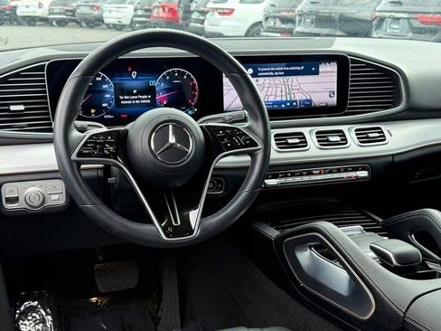 Used 2024 Mercedes-Benz GLE 450 4MATIC image 33