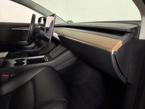 Used 2022 Tesla Model 3 image 31