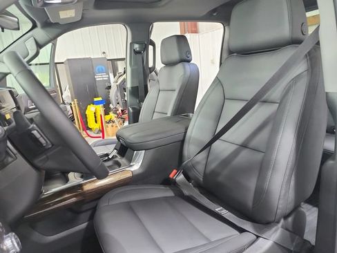 New 2026 GMC Sierra 1500 Elevation w/ Elevation Premium Package AWD/4WD image 19