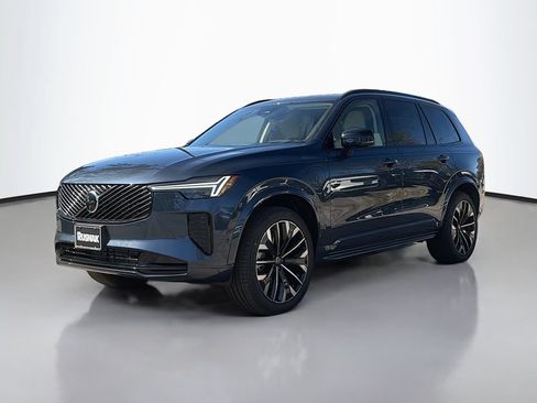 New 2026 Volvo XC90 T8 Ultra w/ Protection Package AWD/4WD image 3