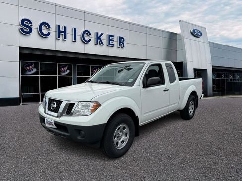 Used 2020 Nissan Frontier S RWD image 4