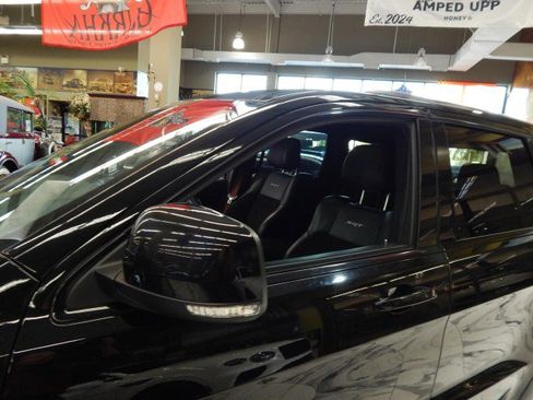 Used 2020 Jeep Grand Cherokee SRT image 13