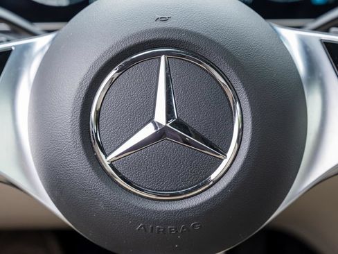 Used 2023 Mercedes-Benz GLC 300 4MATIC w/ Exclusive Trim Package image 23