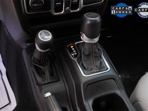 Certified 2021 Jeep Gladiator Overland image 22