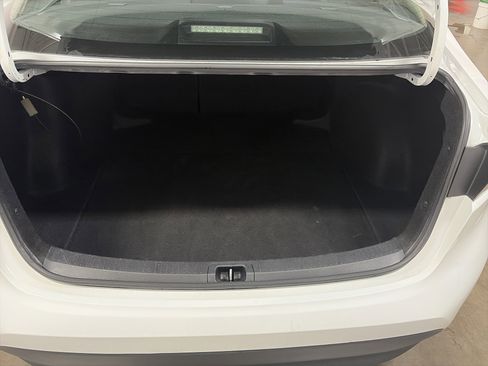 Used 2023 Toyota Corolla LE image 27