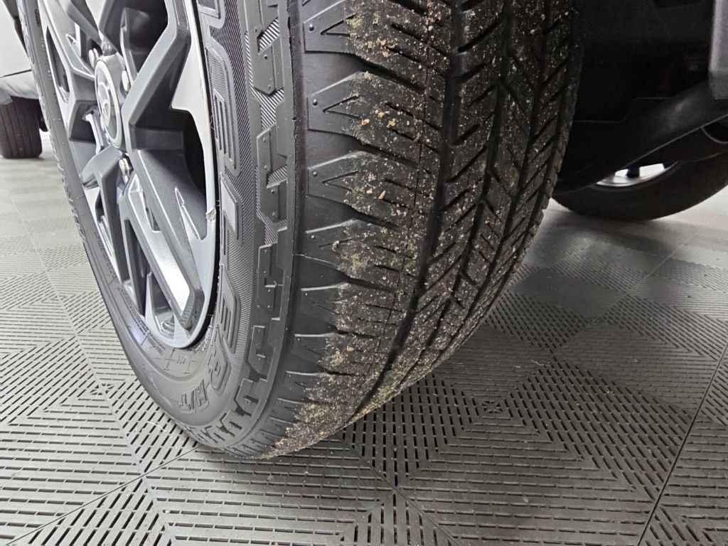 Used 2024 Toyota Tundra Limited AWD/4WD image 48