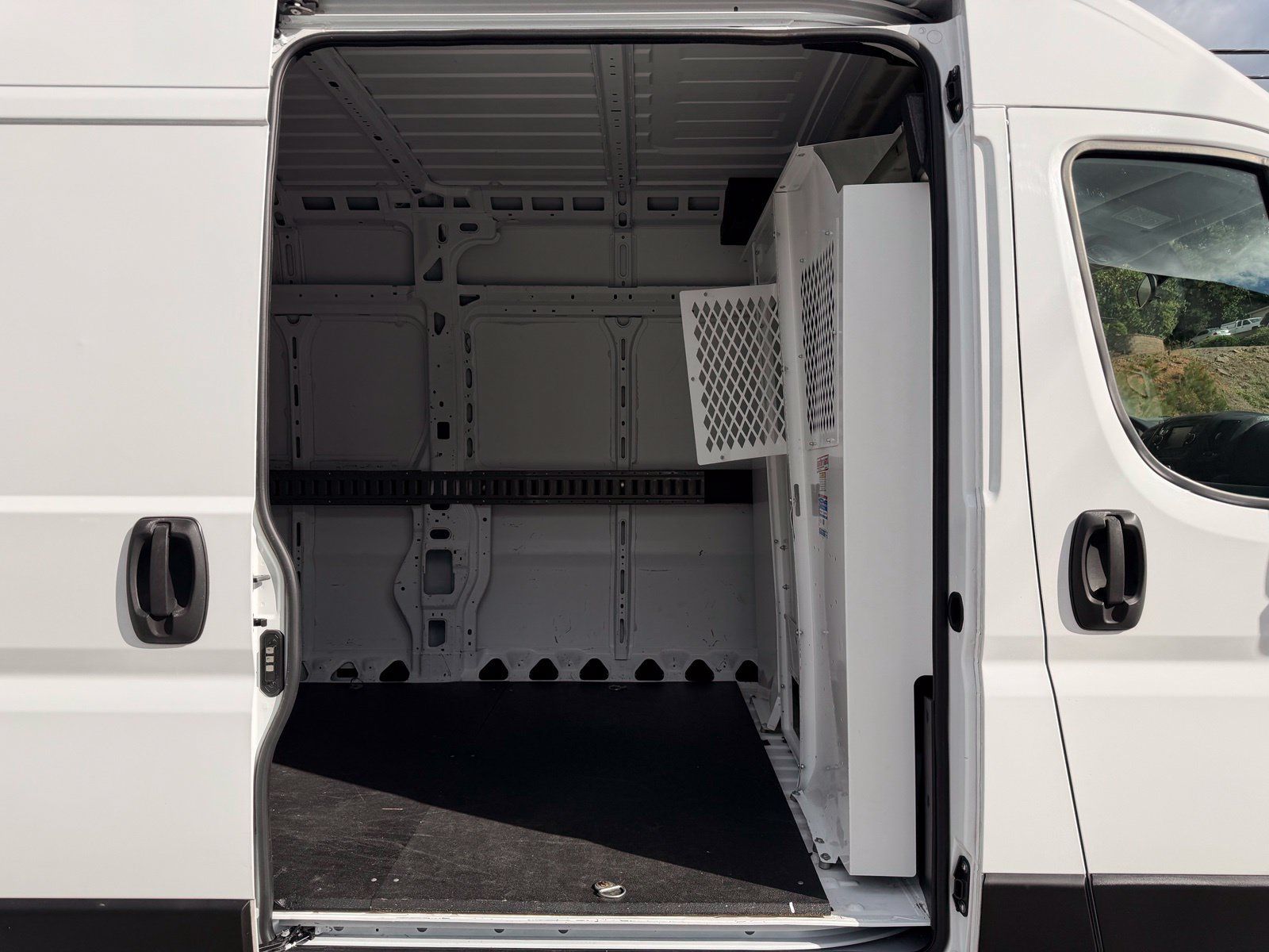 Used 2021 RAM ProMaster 2500 FWD image 21