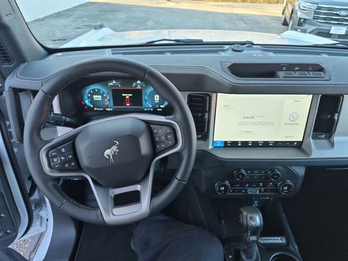 New 2025 Ford Bronco Outer Banks image 17