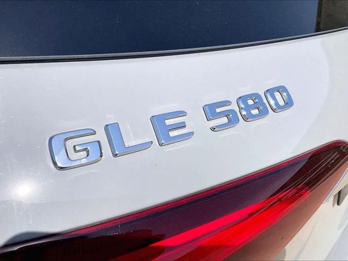 Used 2024 Mercedes-Benz GLE 580 4MATIC image 10