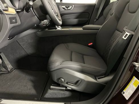 New 2026 Volvo XC60 B5 Core w/ Protection Package Premier image 31
