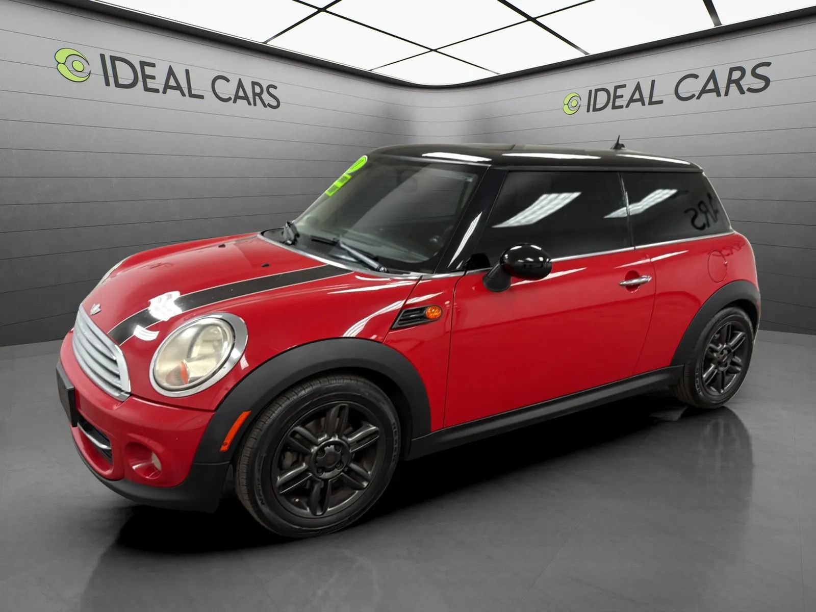 Used 2011 MINI Cooper Hardtop FWD image 1