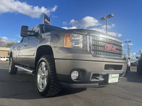 Used 2013 GMC Sierra 2500 Denali w/ Suspension Package, Off-Road image 2