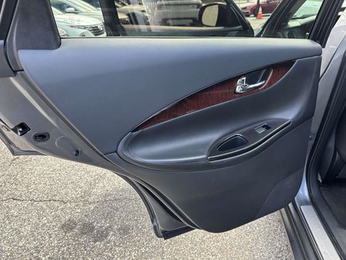 Used 2017 INFINITI QX50 AWD w/ Premium Plus Package image 17