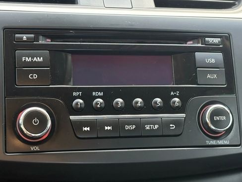 Used 2017 Nissan Sentra S image 15