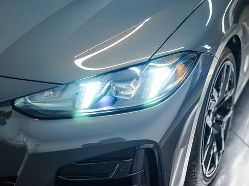 New 2026 BMW M440i Coupe image 9