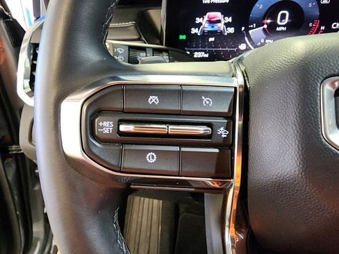 Certified 2025 GMC Acadia Elevation image 23