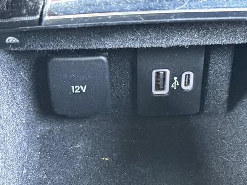 Used 2022 Lincoln Corsair FWD image 22