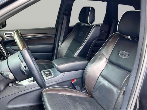 Used 2014 Jeep Grand Cherokee Overland w/ Advanced Technology Group AWD/4WD image 7