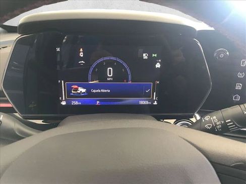 Used 2025 Chevrolet Trax RS w/ Driver Confidence Package FWD image 10