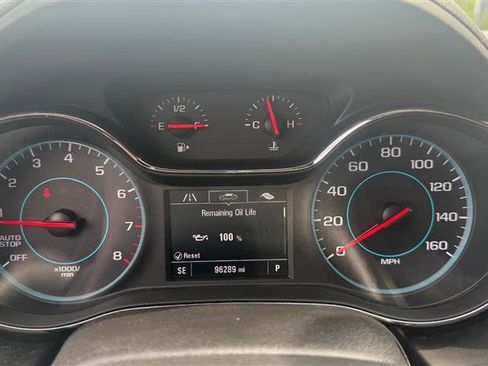 Used 2017 Chevrolet Cruze LT w/ Convenience Package image 29