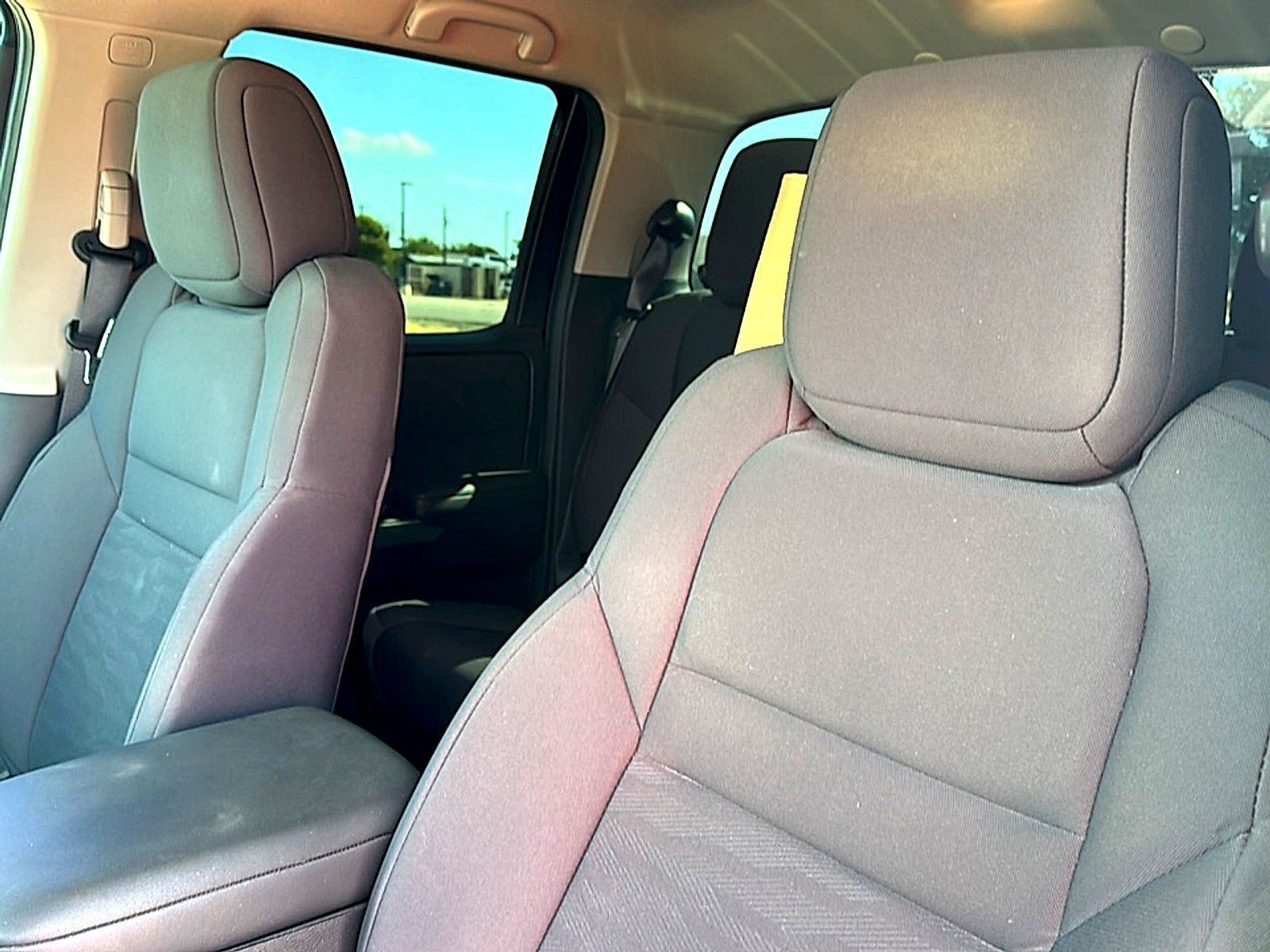 Used 2024 Nissan Frontier S w/ Technology Package RWD image 7