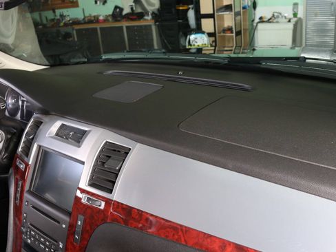 Used 2007 Cadillac Escalade AWD w/ Information Package image 49