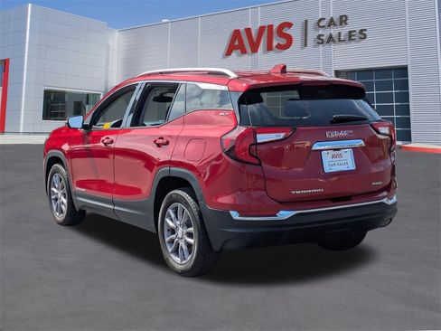 Used 2023 GMC Terrain SLT image 9