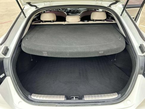 Used 2018 Kia Stinger Premium image 32