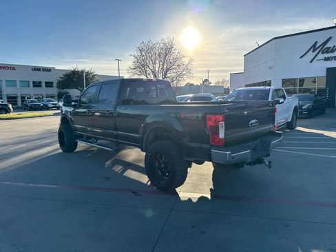 Used 2018 Ford F350 Lariat w/ Lariat Ultimate Package image 4