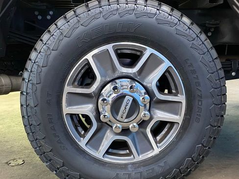 Used 2023 Ford F350 Lariat w/ Lariat Ultimate Package image 53