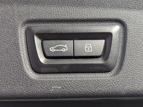 Used 2023 BMW i4 eDrive40 w/ Premium Package image 48