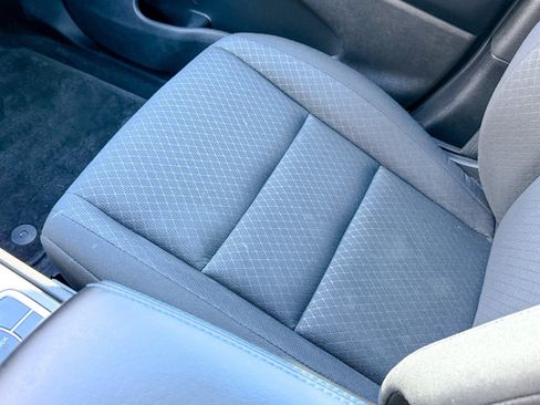 Used 2019 Jeep Grand Cherokee Laredo image 35