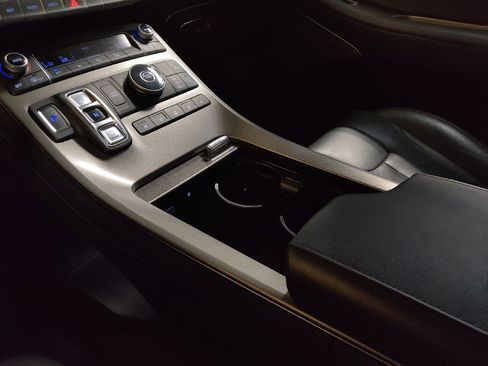 Used 2022 Hyundai Palisade Limited FWD image 26