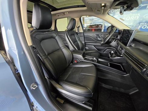 Used 2023 Lincoln Corsair AWD w/ Equipment Group 101A image 23