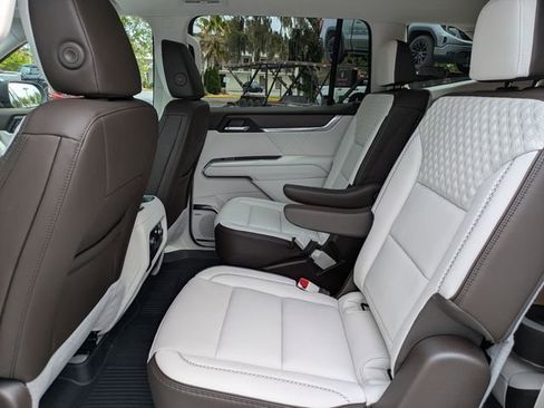New 2026 GMC Acadia Denali w/ Super Cruise Package FWD image 42