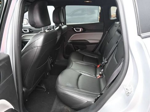 Used 2025 Jeep Compass Limited AWD/4WD image 13