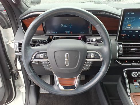 Used 2022 Lincoln Navigator Reserve AWD/4WD image 26