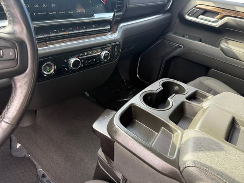 Used 2022 GMC Sierra 1500 Elevation image 13