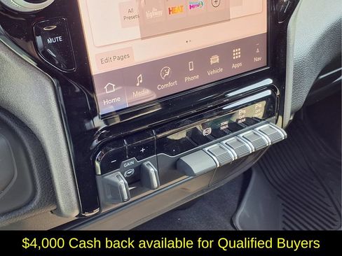 New 2026 RAM 2500 Tradesman AWD/4WD image 6