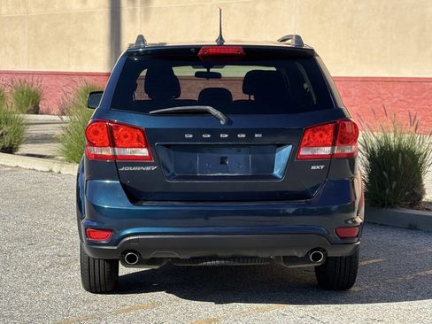 Used 2014 Dodge Journey SXT w/ Flexible Seating Group image 6