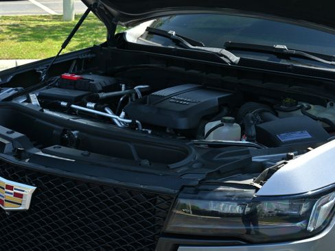 Used 2021 Cadillac Escalade Sport Platinum image 8