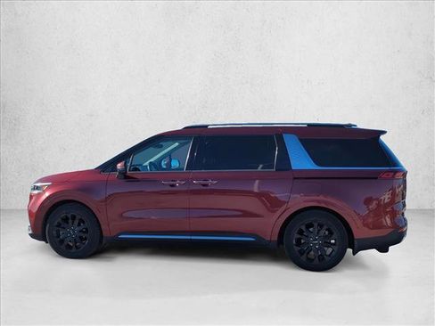 Used 2022 Kia Carnival SX image 8