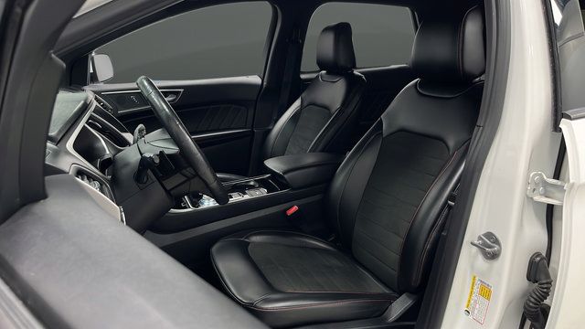 Used 2020 Ford Edge ST-Line w/ Cold Weather Package AWD/4WD image 9