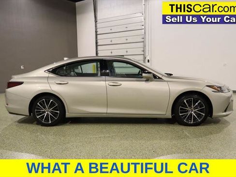 Used 2024 Lexus ES 350 w/ Premium Package FWD image 9