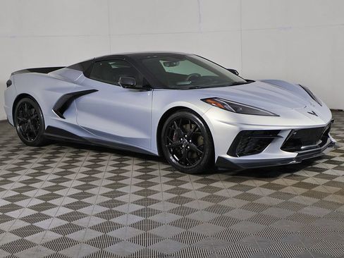 Used 2021 Chevrolet Corvette Stingray Premium Conv w/ Z51 Performance Package RWD image 52