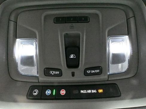 Used 2025 Chevrolet Silverado 1500 RST image 40