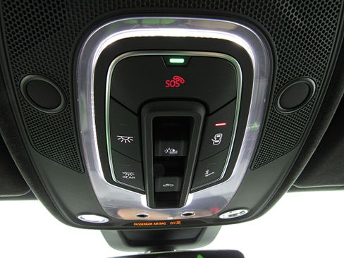 Used 2022 Lamborghini Urus AWD/4WD image 49