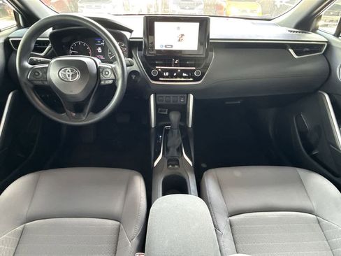 Used 2025 Toyota Corolla Cross AWD Hybrid image 24